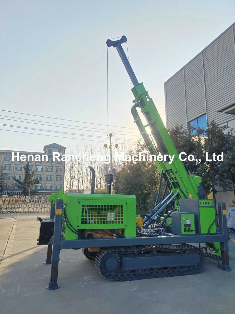 Max Drill Depth 1200m Full Hydraulic Core Drilling Rig With 92KW Diesel Engine