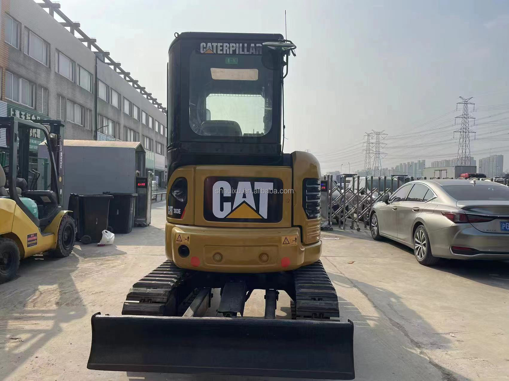 yellow color mini used excavator cat303e for sale