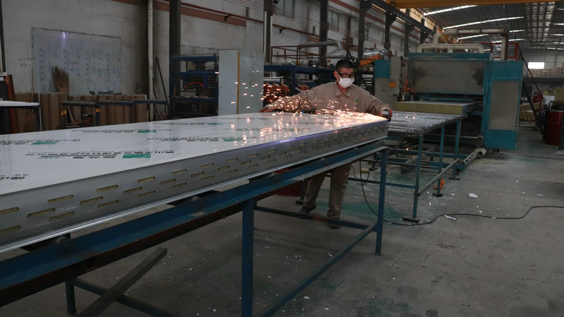 150mm Thickness Insulated Rock Wool Sandwich Panel