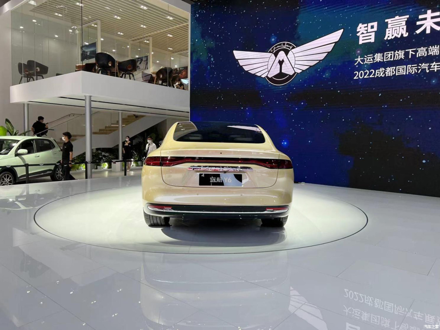 2024 BYD 4DW Big Sedan with 1020KM 5 Seat Energy Vehicle B.H.D Y6 Electric Car Charging time H 0.5 Max Speed 205Km/h