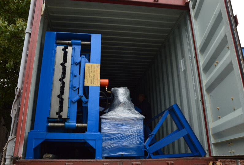 Thickness 0.43mm Stud And Track Roll Forming Machine Profile Size 80 X 30mm