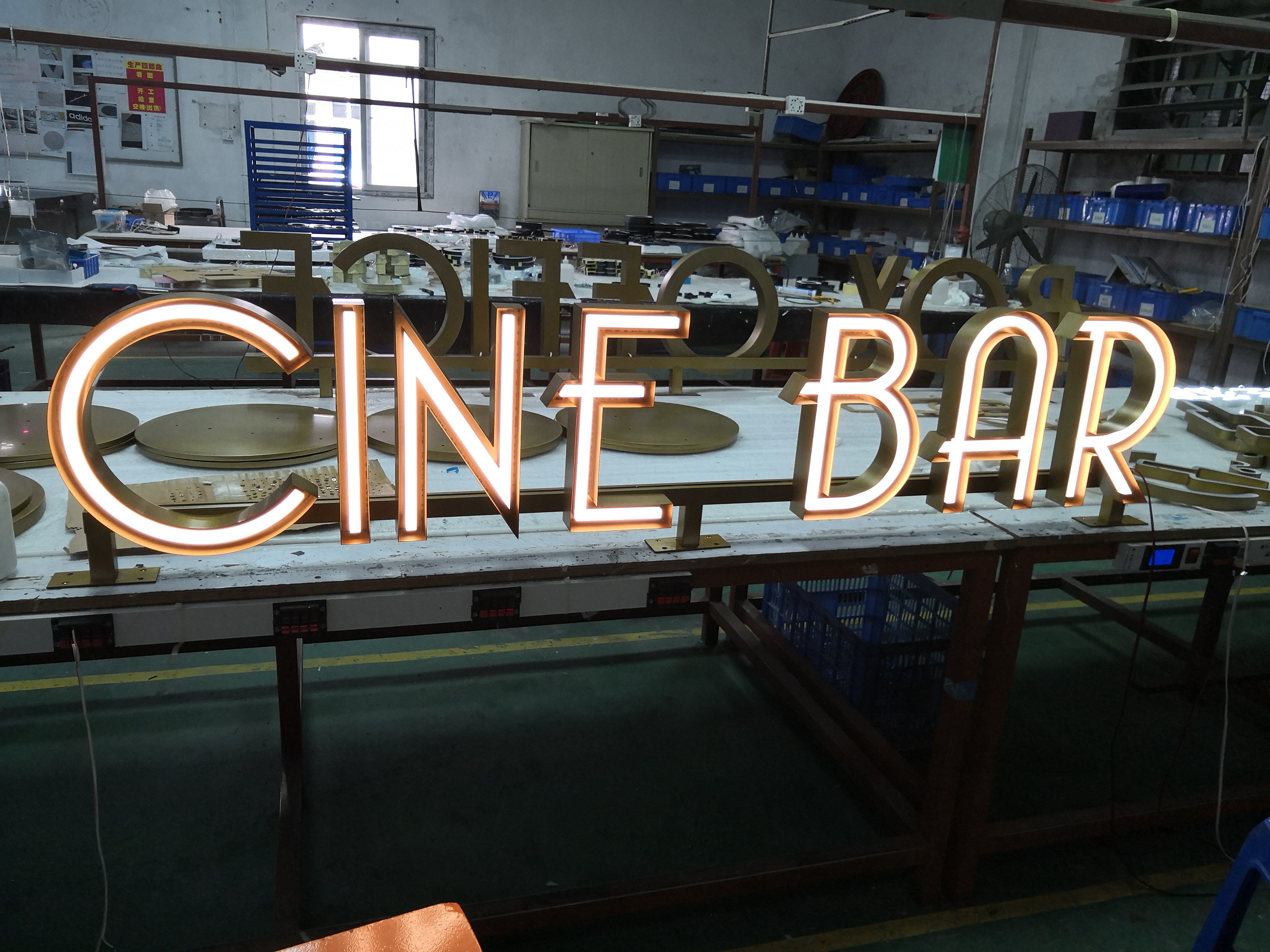 Custom 3D LED Letter Signs Aluminum / Acrylic Material 50000 Hours Lifetime