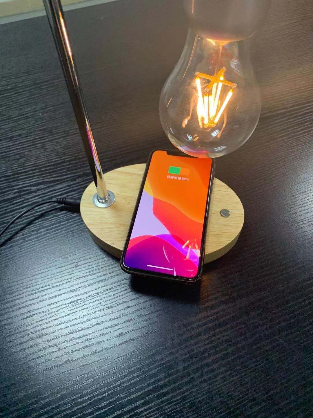new hotsale magnetic levitation lamp with wireless charging for cellphone iphone