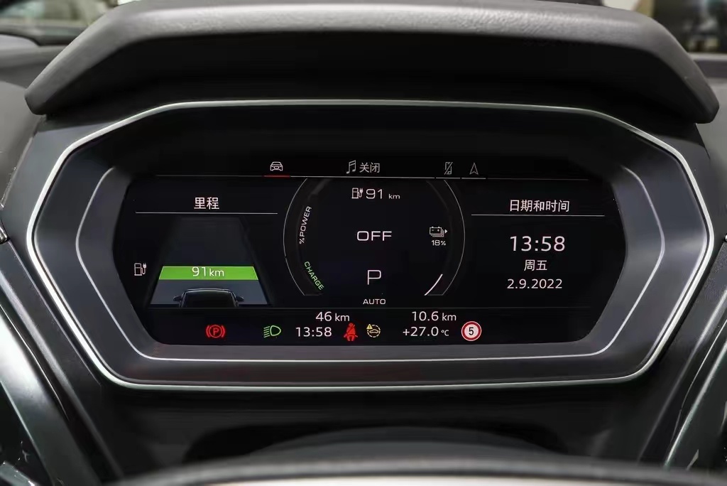 2023 Au-di Q4 40 E-tron Inaugural Version Pure Electric 204 Hp Pure Electric Cruising Range 605km Maximum Speed 160km/h