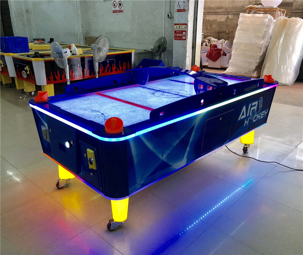Indoor Playground Multi Pucks Air Hockey Table 2 Players With Electronic Scorer
