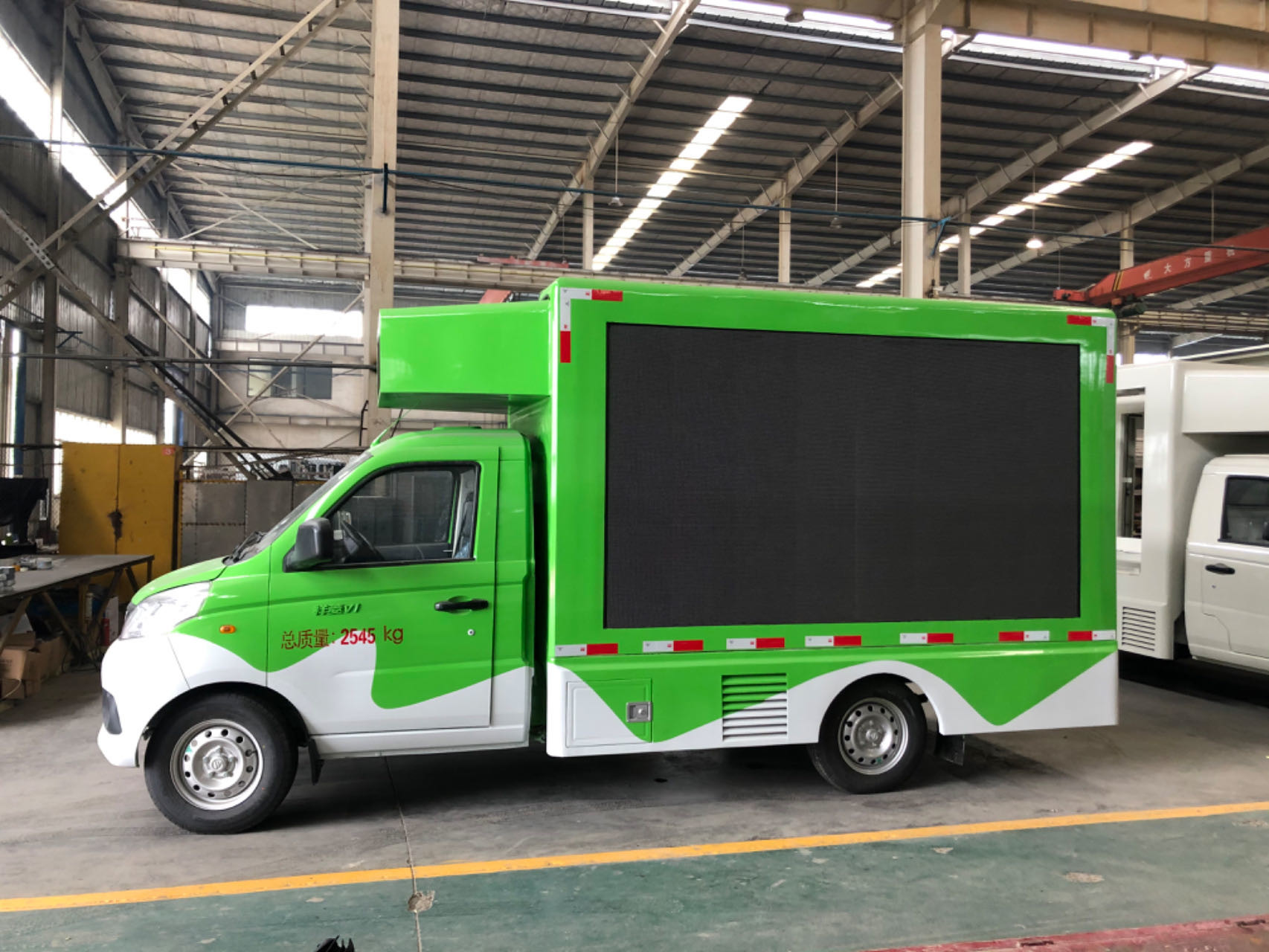 Euro 5 Outdoor P4 Full Color Led Billboard Mobile Advertising Digital Media Truck