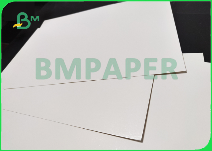 350gsm C1S White Folding Box Board For Book Cover 40'' Good Folding Resistant