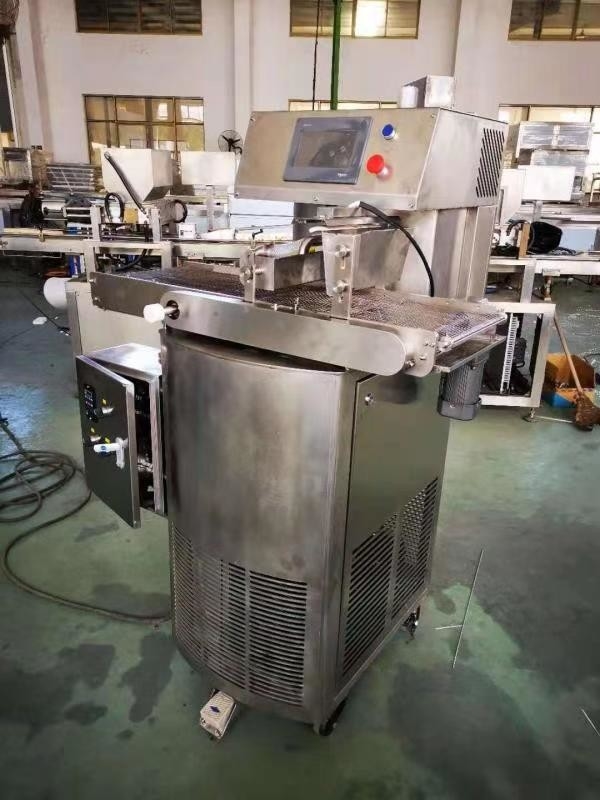 Chocolate Coating Machine Line Chocolate Enrobing Equipment Line Chocolate Fountain Coating Machinery 7