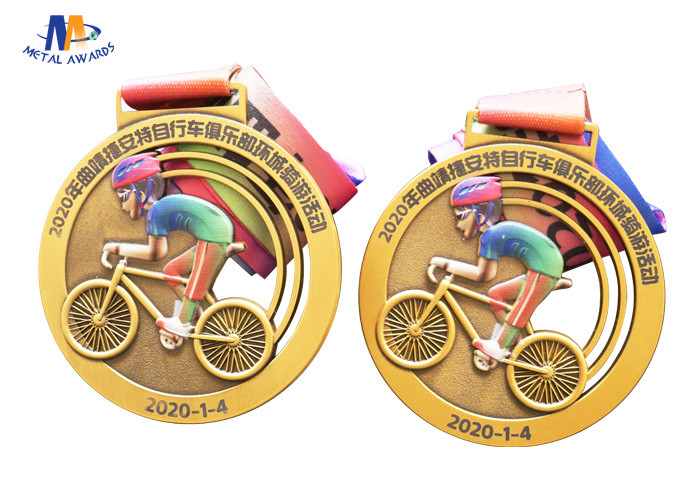 Stock Riding Medals Antique Brass Plating And Colorful Printing Relief Medailles Cut Out With Ribbon