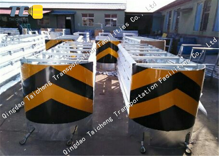 Highway Steel Tunnel Entrance Anti Collision Pad Guideable Yellow Crash Attenuator