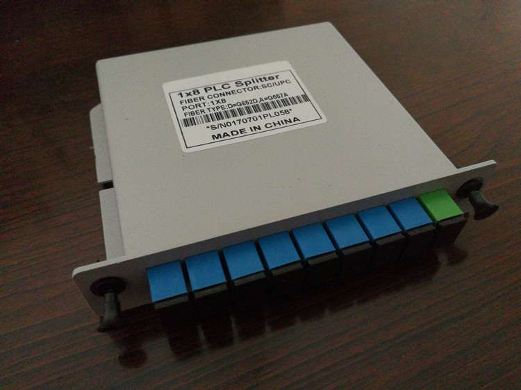 Single Mode Fiber Optic PLC Splitter 1x8 Cassette Card Type Sc/Upc Lightweight
