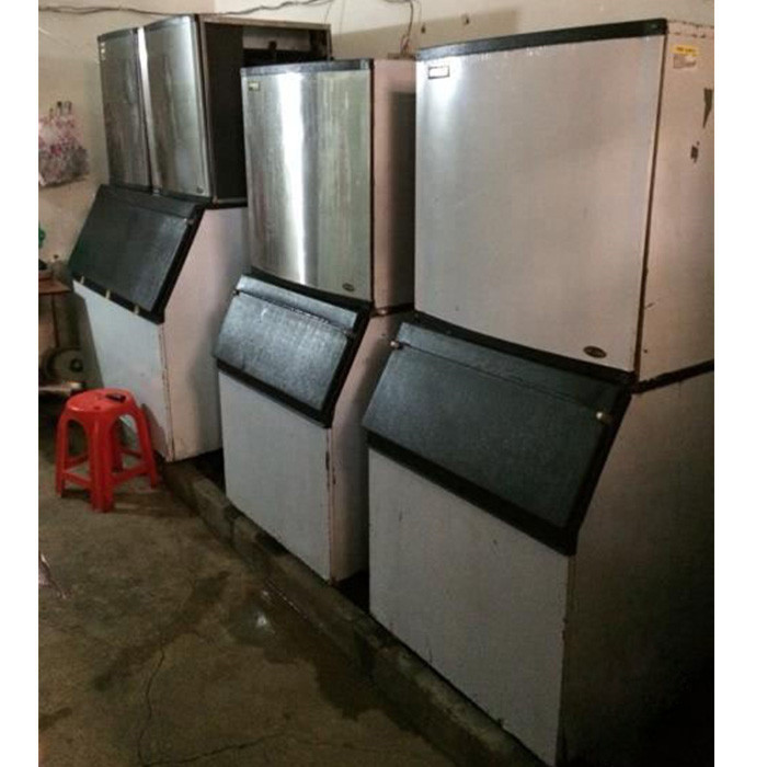 R404a Refrigerant 1350W Commercial Ice Cube Maker