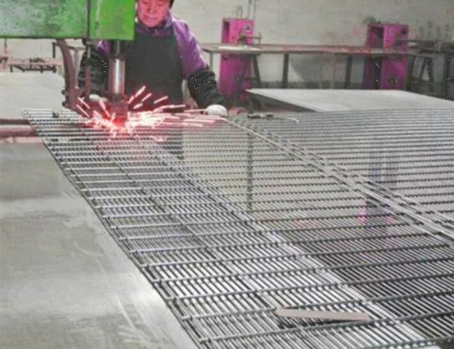 3mm To 6mm Galvanised Welded Wire Mesh Panels For European Standard Guard Mesh