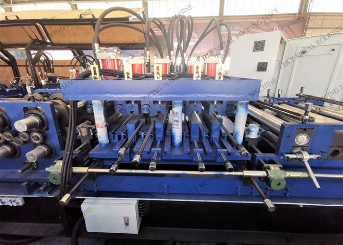 380V CZ Purlin Roll Forming Machine 50hz Steel Structure Purlin Roll Former