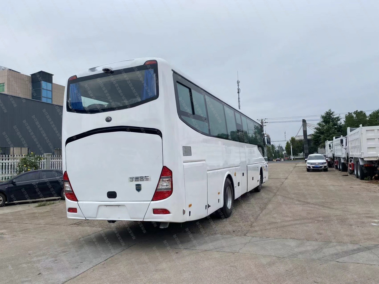 AC Equipped 59 Seats Big Coach Used Buses Engine Capacity 6 8L Luxury Tour Youtong Bus
