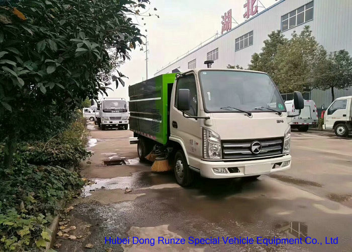 KAMA Mini Road Cleaning Truck With 4 Brushes , Truck Mounted Sweeper