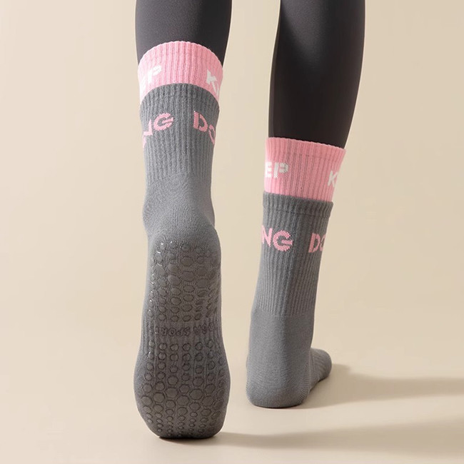 Custom Logo Fitness Anti Slip Grip Socks Floor Pilates Sports Women Yoga Socks