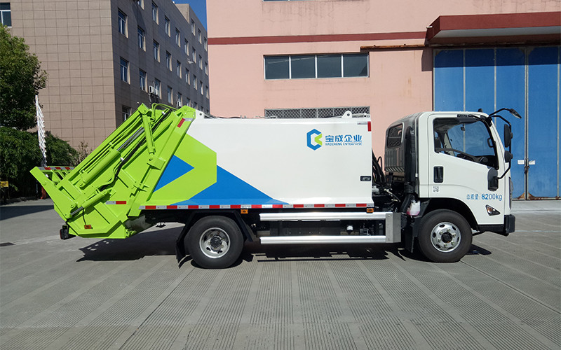 Automatic Trash Compactor Truck Carrier Rear Loaders Safety Operation