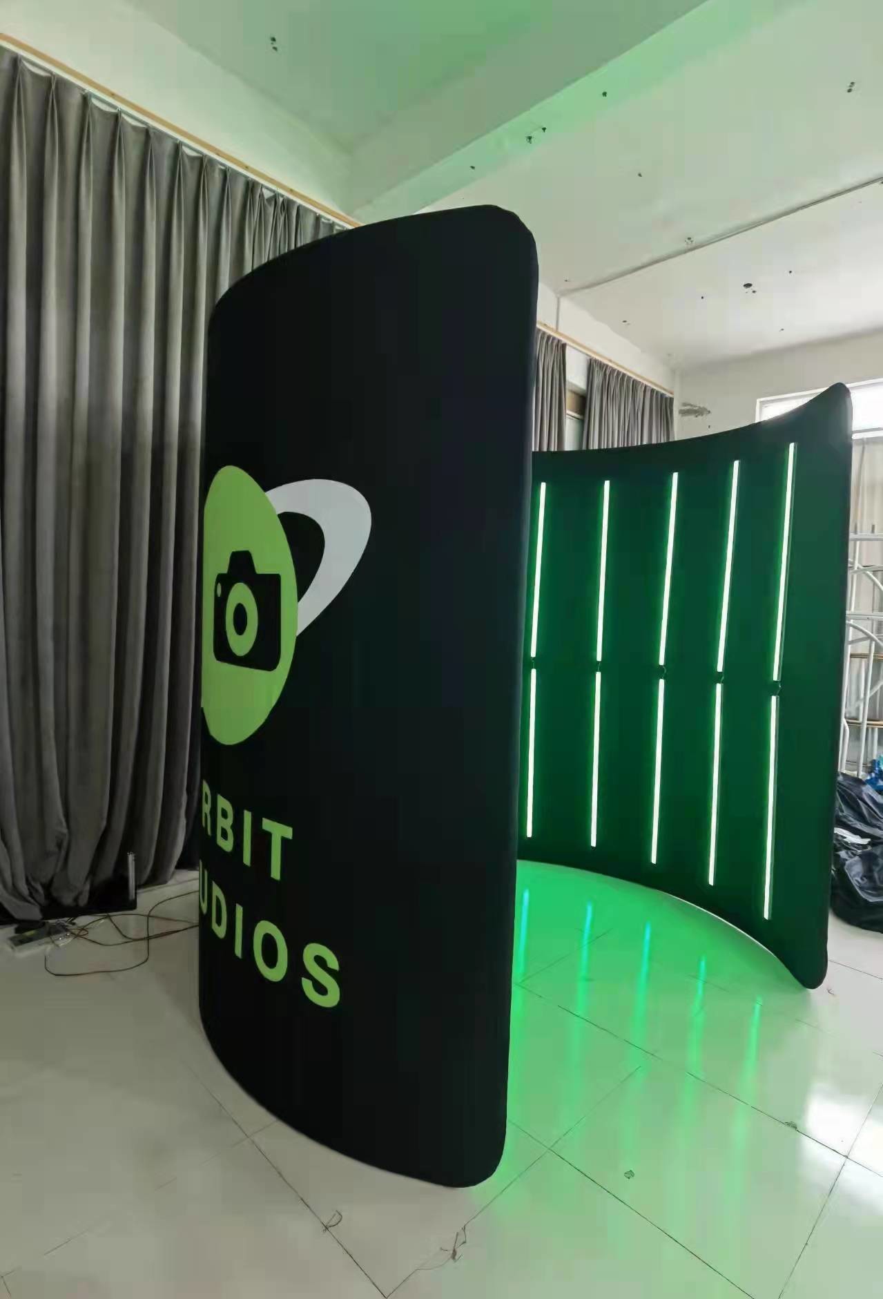 Aluminum Tension Fabric 360 Photo Booth Backdrop For Wedding