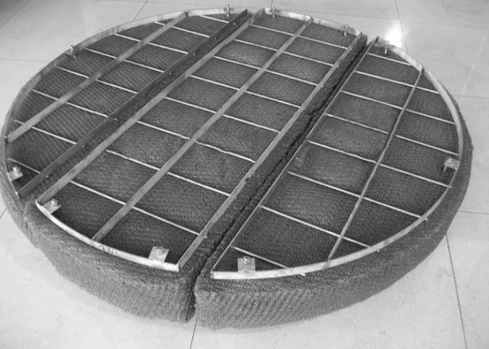 304 SS Mesh Demister Pad Durable Mist Elimination For Chemical Oil Gas Systems