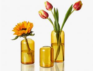 China High borosilicate Decorative Glassware Hand Blown Amber Bud Vases on sale