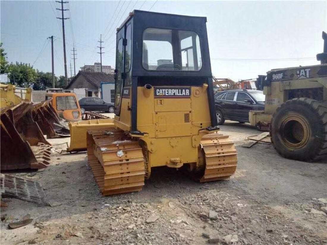 6 Way Blade Mini Used Bulldozer Caterpillar D4C LGP Crawler Mounted Bulldozer