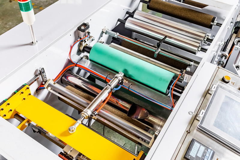 Triangle Plastic Film Folding Machine Unwinding Diameter 800mm