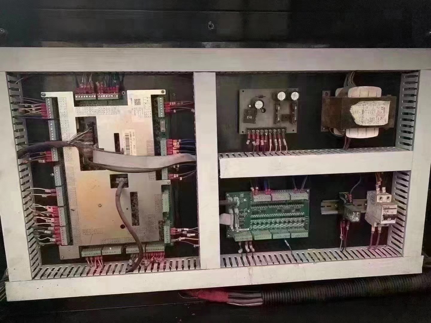 Plastic Basket Servo Motor Injection Moulding Machine Used Chen Hsong 1300 Ton