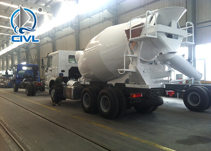 HOWO A7 Concrete Mixer Trucks Diesel 8cbm 6x4 EuroII With Italy Motor