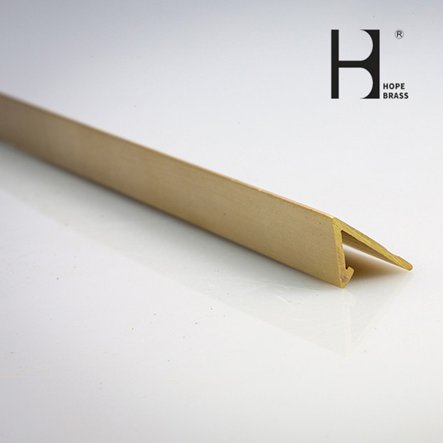 Rust Resistant 1m Length Metal L Profile With Polishing Surface