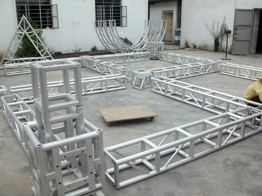 Quick Lock Stage Roofing Truss Systems For Welding And All Events