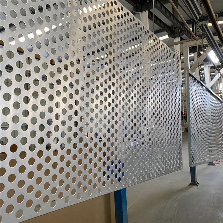 Customized Size Perforated Metal Mesh Architectural Panels Slotted Hole