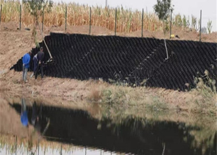 Slope Stabilization Geocell Confinement System Thickness 1.1mm - 1.6mm
