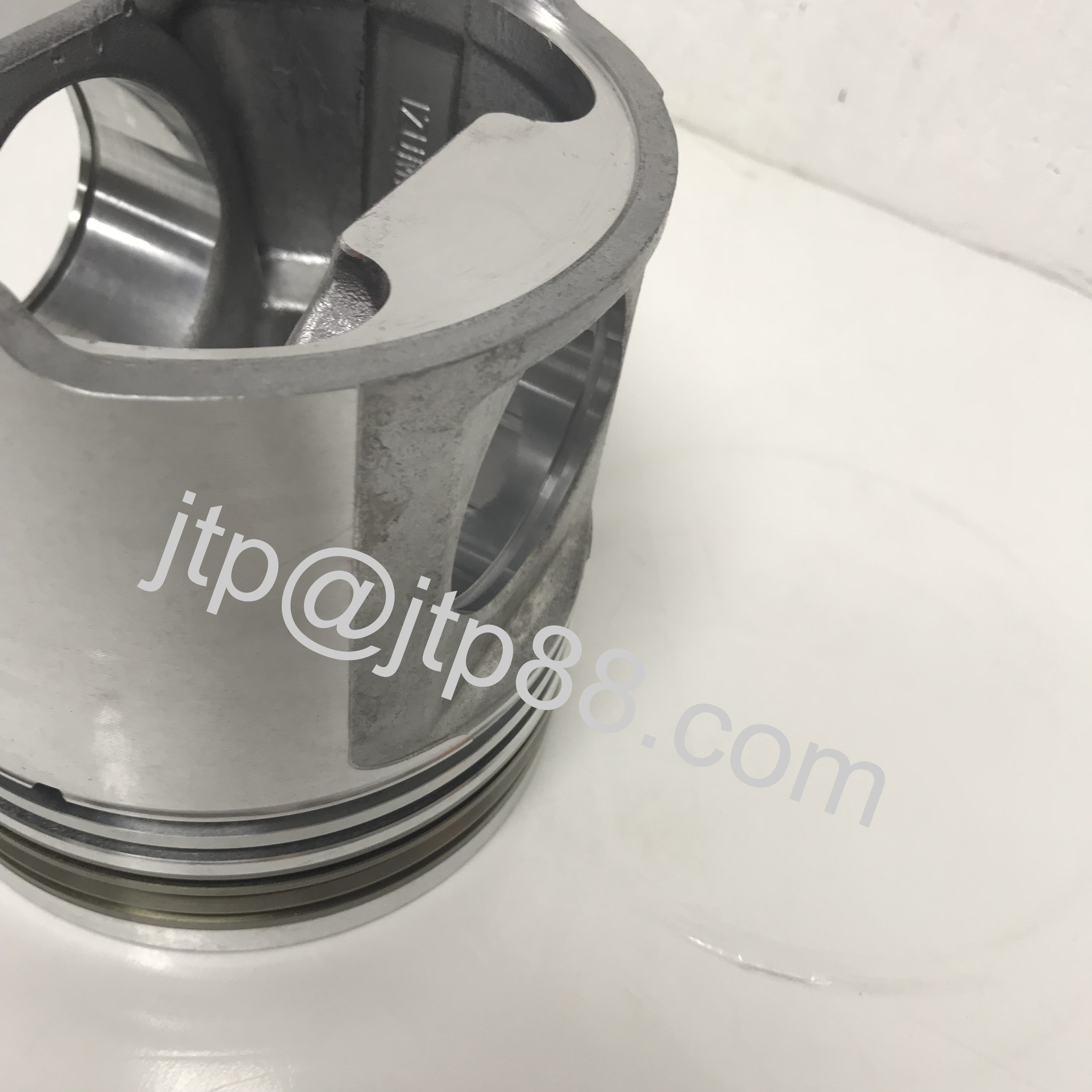 Hyundai Liner Piston Kit 23411-45500 D4dd Hd78 Excavator Diesel Engine Spare Parts