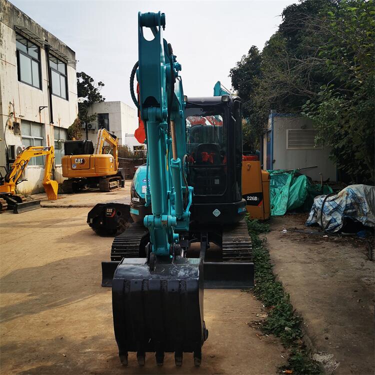 SK55SR Crawler Excavator Kobelco 5ton Mini Digger with Rubber Track Shoes in Shanghai