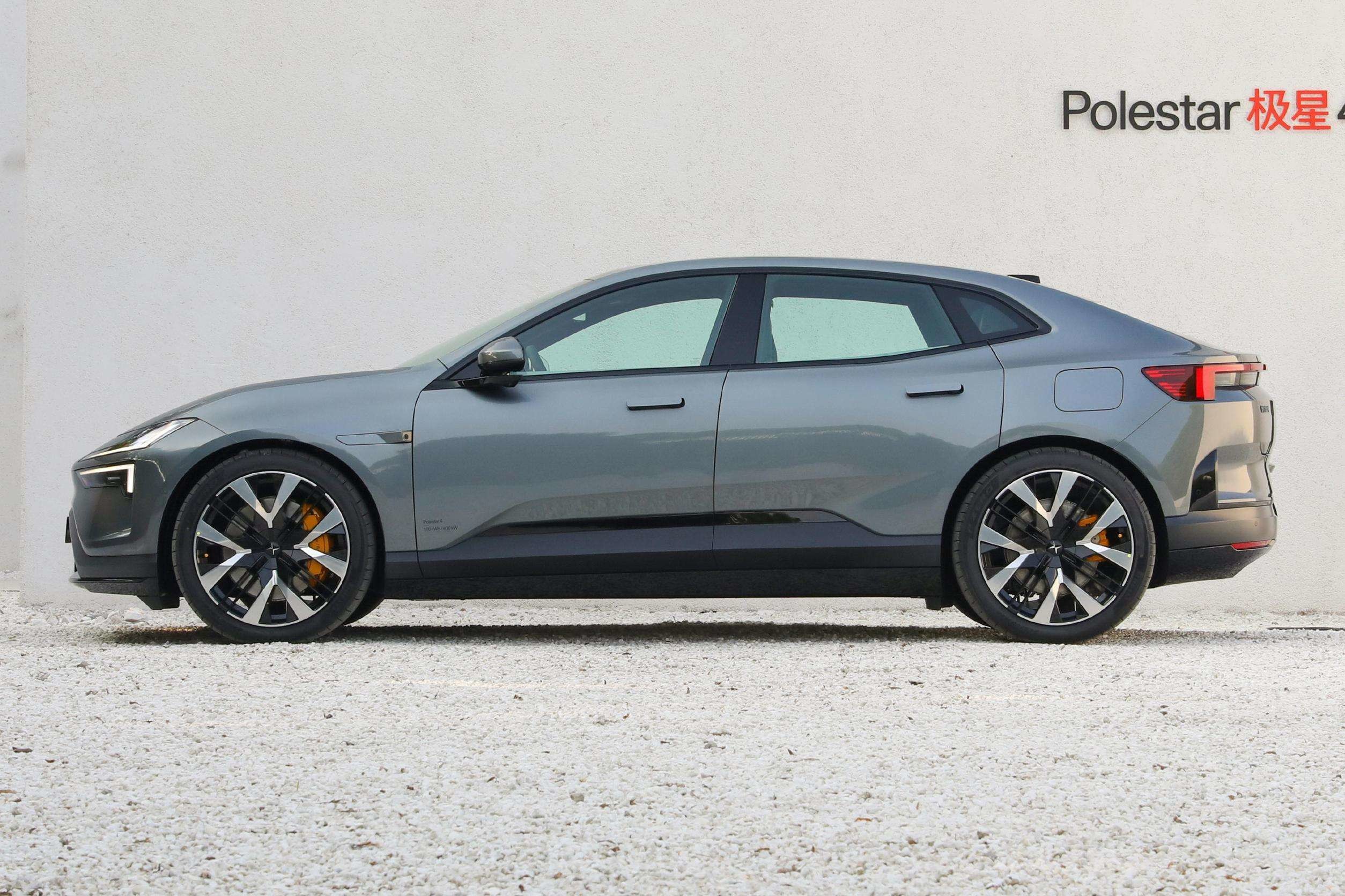 Volvo Polestar 4 Chinese Electric Sedan Four Wheel Drive SUVs 620KM-755KM