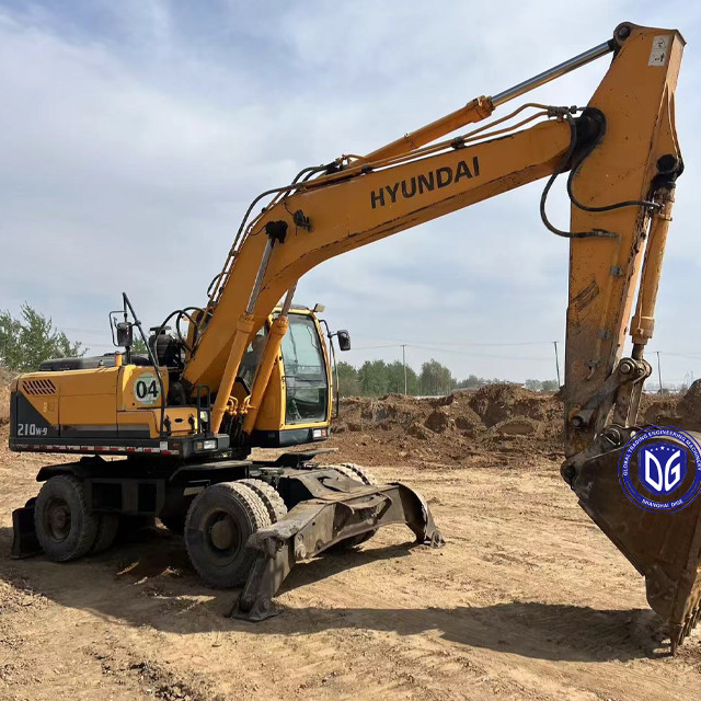 Hyundai 210W-9 21Ton Used Wheel Excavator,Origin From Korea,Available Now