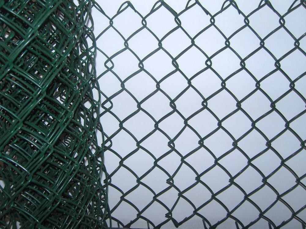 Black PVC Coated Chain Link Panels/Cyclone 2.1m*15m*50mm*50mm*3.5mm