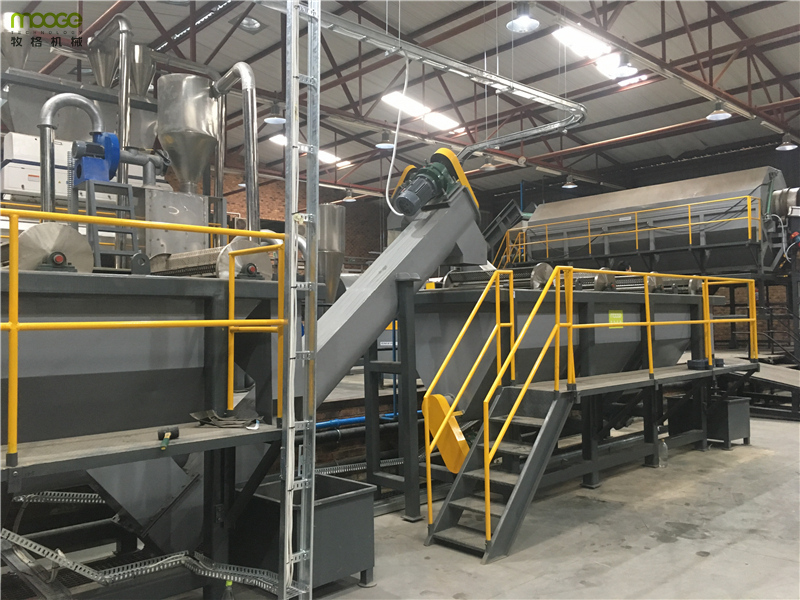 PET Cola Bottle Recycling Plastic Machinery 6000kg/H Bottle Conveyor Belt