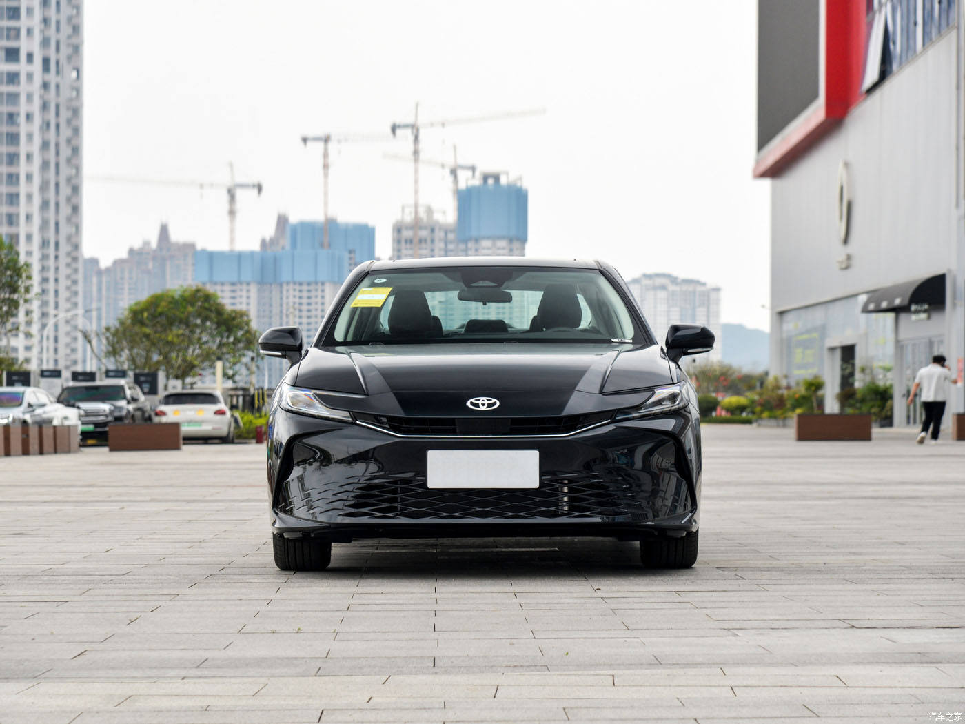 Toyo-ta Camrys 2.0HS 2.0S Sport Sedan Hybrid with E-CVT Continuously Variable Transmission and Ternary Lithium Ion Battery
