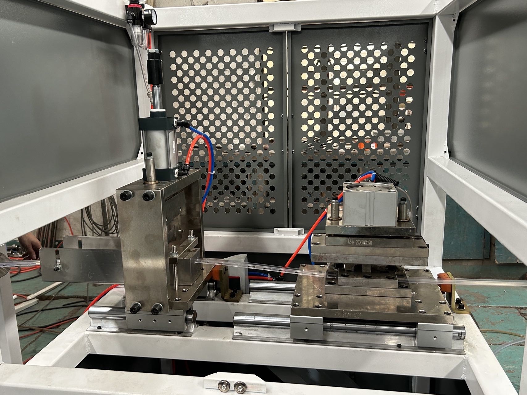Precise Transparent PVC Price Tag Extrusion Line With Conical Twin Screw Extruder