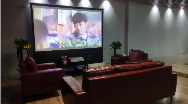 Matt White ALR Electric 133 Inch Projector Screen Available On HDTV