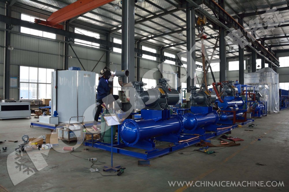 220-480V Voltage Fresh Water Flake Ice Making Machine For Easy Operation