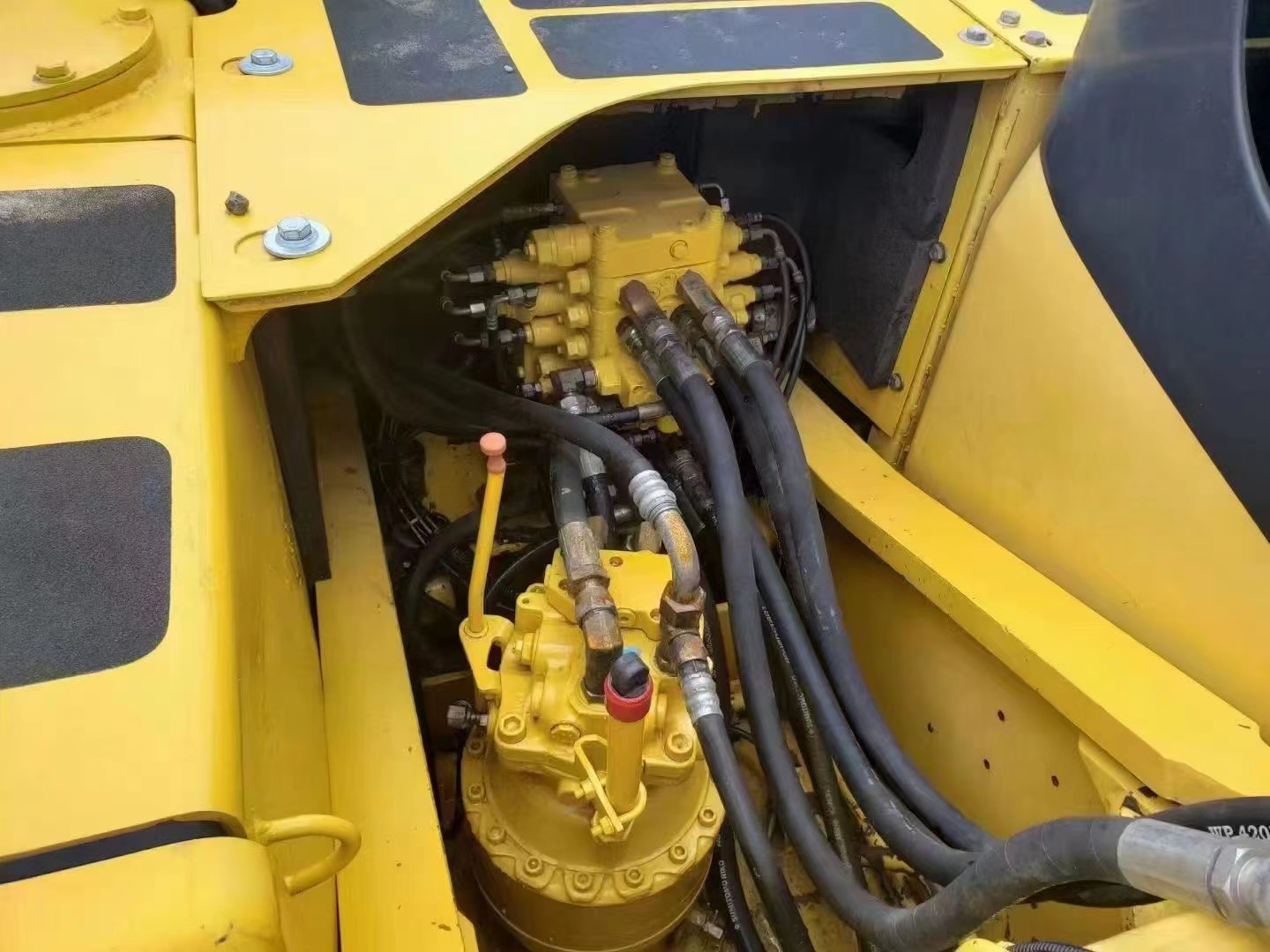 Second Hand PC 160 Excavator From Japan Original Hydraulic Valve Working Hours 0-2000