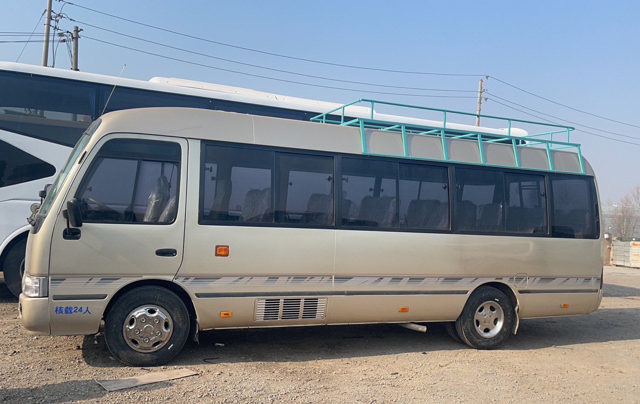 Refurbished 23 6 Seats Capacity Toyota Coaster Bus Used with 15B-FT Engine Model