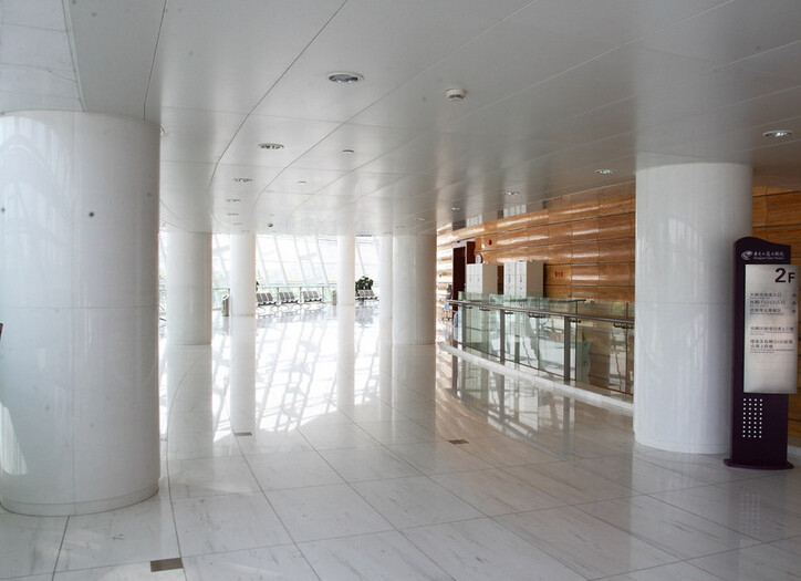 Free Sample Pure White Marble Slab Polished , Crystal White Marble Tiles