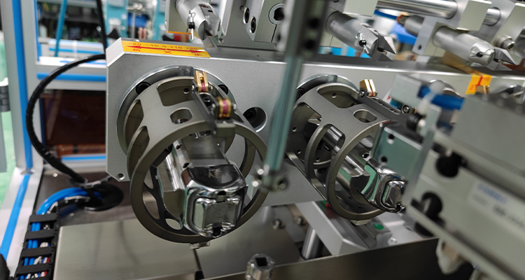 1 mm Axis Length Motor Bobbin CNC Automatic Coil Winder Machine for Manufacturing