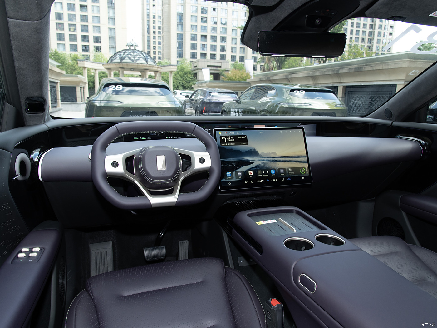 AVATR 07 2024 Pure Electric Extended Range 5 Door 5 Seat SUV Launched Model Maximum Speed 190km/h-200km/h Curb Weight 2240kg