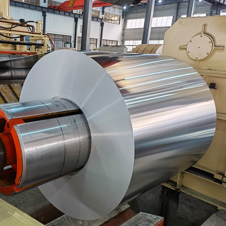 ASTM B209 Aluminium Coil 2024 3003 Mill Finish 1220mm Width Silver PE PVDF Coated