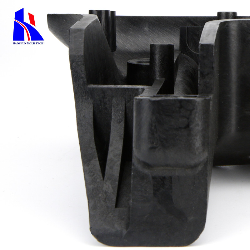 Customized OEM Structural Foam Injection Moulding PE Black Waterproof P20